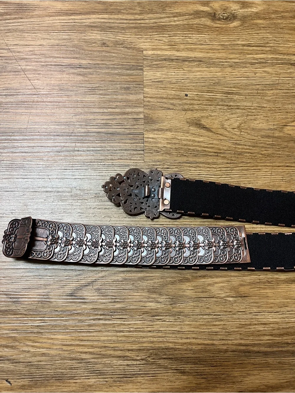 Vintage 80s Inspired Brass Tone Ornate Scales Elastic Waistband Belt Victorian